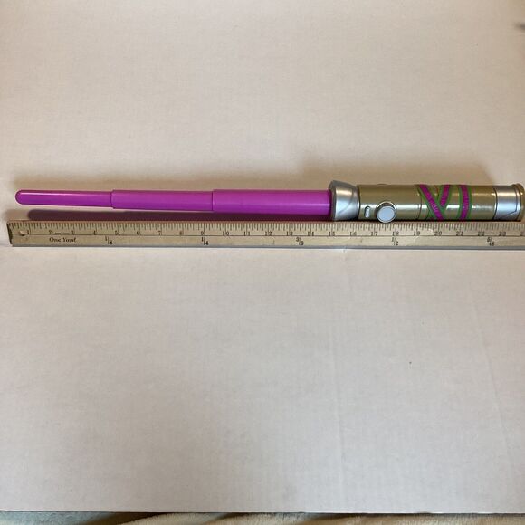 Star Wars Young Jedi Adventures Training Lightsabers - Lys Solay - Picture 6 of 7